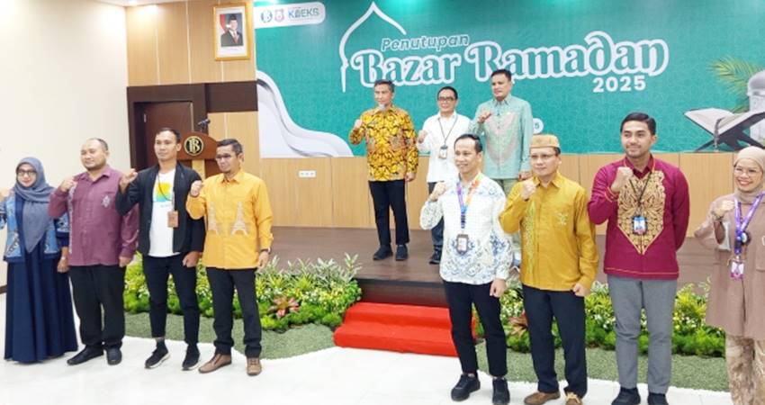 BAZAR RAMADAN - Ceremonial penutupan Bazar Ramadan 2025 yang digelar Bank Indonesia Provinsi Gorontalo di Galeri UMKM Olaku, Jumat (21/3). (foto : istimewa)