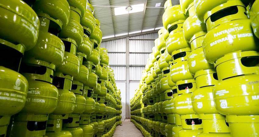 STOK AMAN - Ketersediaan LPG 3 kg di Gorontalo selama periode ramadan dan idulfitri dipastikan aman, dan tersedia. Pertamina bahkan melakukan extra dropping untuk kebutuhan di Gorontalo. (foto : dok / pertamina)