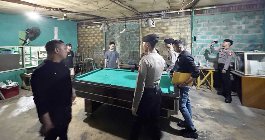 Penertiban aktivitas di salah satu tempat biliard di Gorontalo melalui Operasi Pekat Otanaha I 2025 langsung bergerak melakukan penertiban pada Selasa malam (5/3/2025).