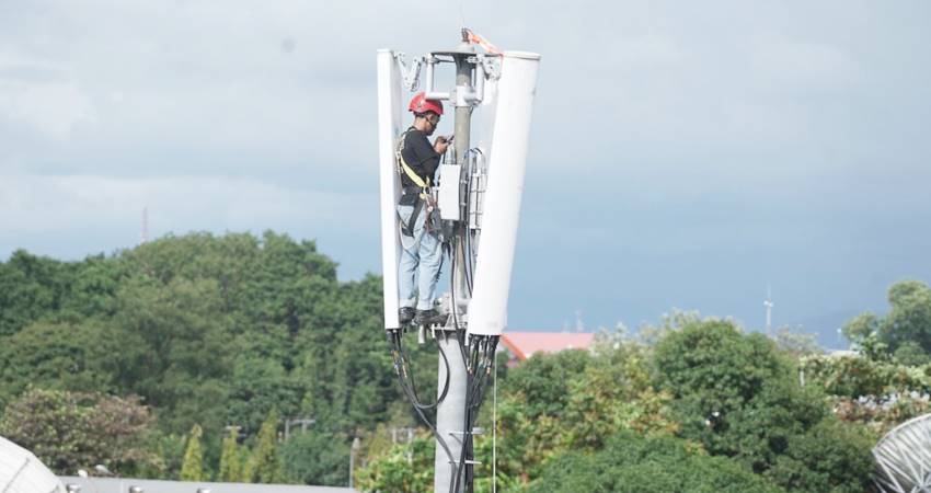 OPTIMALKAN KONEKTIVITAS – Telkomsel memastikan setiap pelanggan dapat menikmati momen Ramadan dan Idulfitri dengan optimalisasi konetivitas jaringan yang menjadi komitmen Telkomsel. (foto : dok / telkomsel)