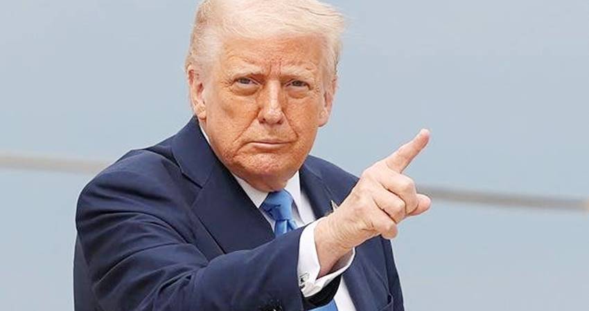 Keputusan Presiden Amerika Serikat (AS) Donald Trump memberikan ancaman kepada perusahaan elektronik ternama Apple berupa penerapan tarif khusus sebesar 25 persen untuk iPhone yang diproduksi di luar AS telah sukses menuai perdebatan.-dok disway-