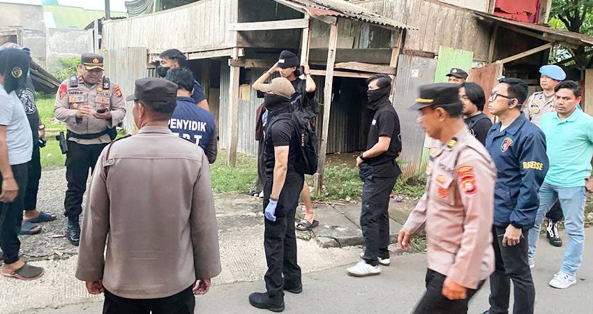 Detasemen Khusus 88 Antiteror Polri berhasil menangkap seorang remaja berusia 18 tahun yang diduga sebagai anggota kelompok teroris online afiliasi ISIS di Kabupaten Gowa, Sulawesi Selatan-Istimewa-