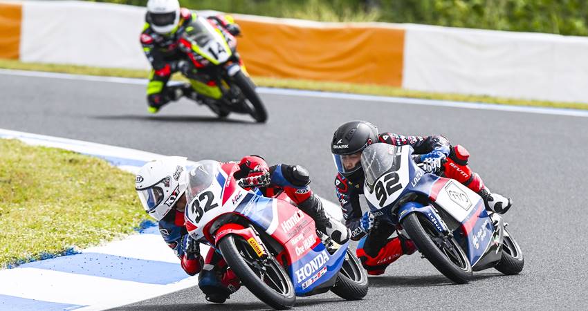 Muhammad Kiandra Ramadhipa tampil memukau pada ajang European Talent Cup (ETC) musim 2025 di Sirkuit Estoril, Portugal, Ahad (4/5). (foto : dok /ahm)