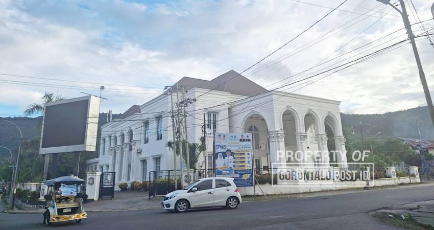 Gedung Belle Li Mbui. (Foto: Rendi/GORONTALO POST)
