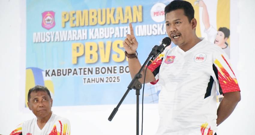 ketua Faisal Yunus memberikan arahan membuka Muskab PBVsi Bonbol belum lama ini.(Foto istimewa)