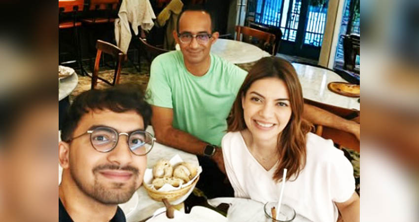 sang suami, Ibrahim Sjarief Assegaf (baju hijau), meninggal dunia pada Selasa 20 Mei 2025 pukul 14.29 WIB di Rumah Sakit Pusat Otak Nasional (RS PON)--Instagram