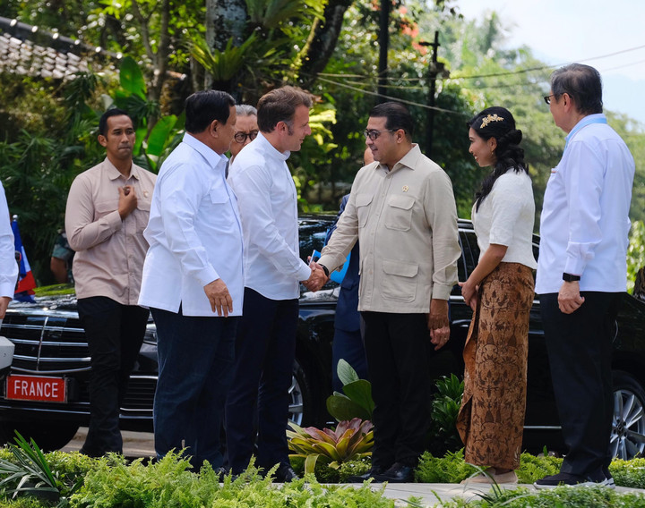 Menteri Ekraf sambut Macron di Borobudur, Sebut Inspirasi Pegiat Efkraf