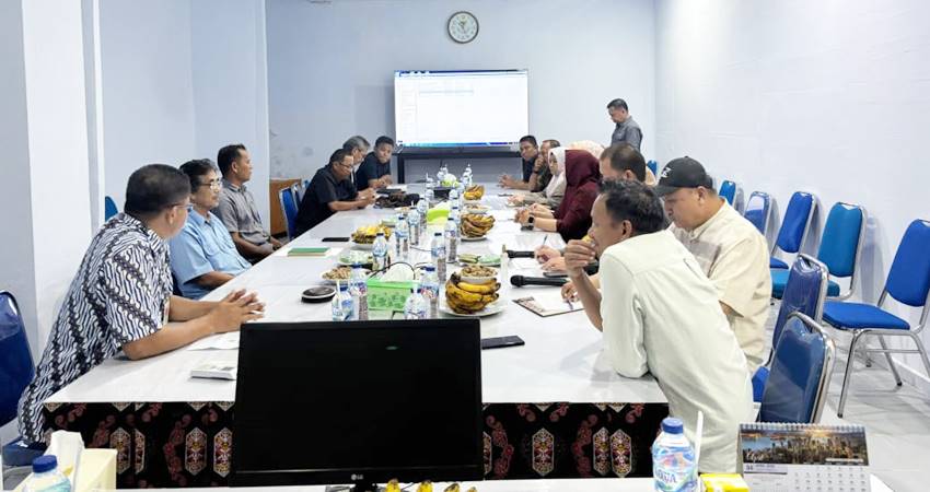 Pertemuan Manajemen PT PG Gorontalo dan DPRD Kabupaten Boalemo di kantor PT PG Gorontalo, Sabtu (24/5/2025). (Foto: Istimewa).