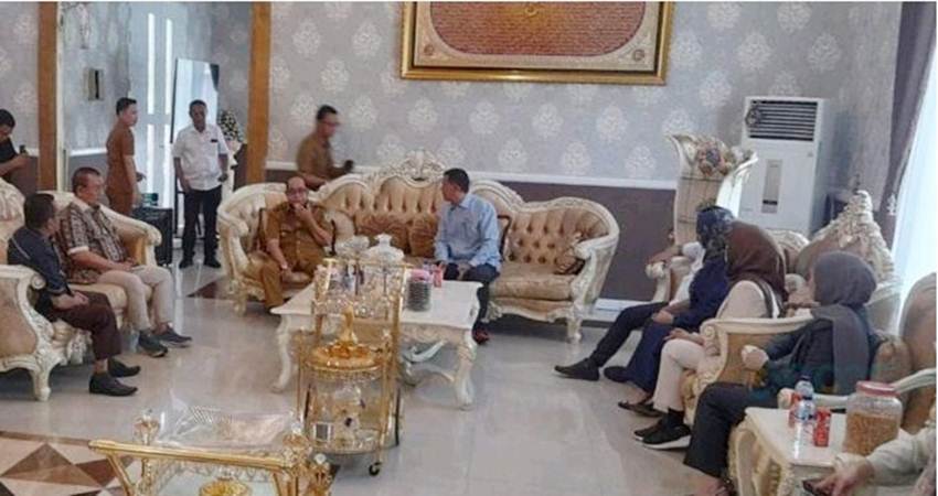 Pertemuan reses anggota Deprov dapil Kota Gorontalo dengan Wali Kota, Adhan Dambea.