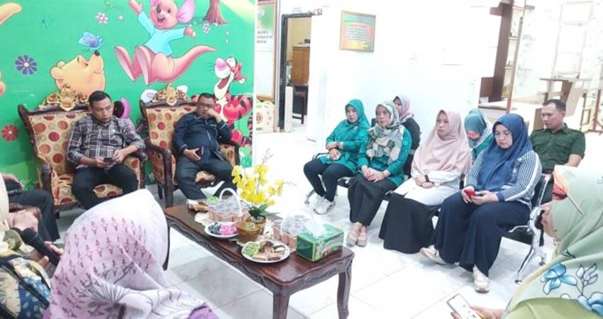 Kunjungan Komisi IV Deprov Gorontalo ke rumah perlindungan perempuan dan anak (RPPA) di Kabupaten Gorontalo, Kamis (19/6).