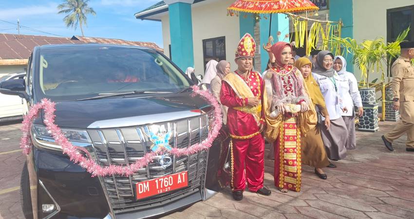 Warga Kurang Mampu Bisa Gunakan Mobnas Walikota Untuk Nikahan