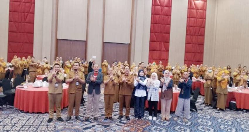 DUKUNG TRANSFORMASI DIGITAL - Focus Group Discussion (FGD) bertema “Puskesmas in Digital Transition: Bridging Challenges Toward Better Health Management” berlangsung di Hotel Gammara, Makassar, Senin (23/6). (foto : dok / telkom)