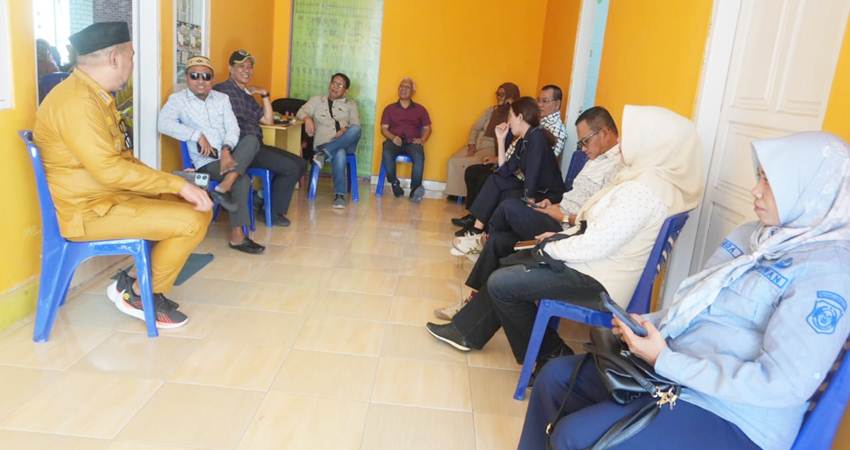 Kunjungan Komisi I Deprov Gorontalo ke Desa Bube Baru, Kecamatan Suwawa, Kabupaten Bone Bolango, kemarin (29/7).