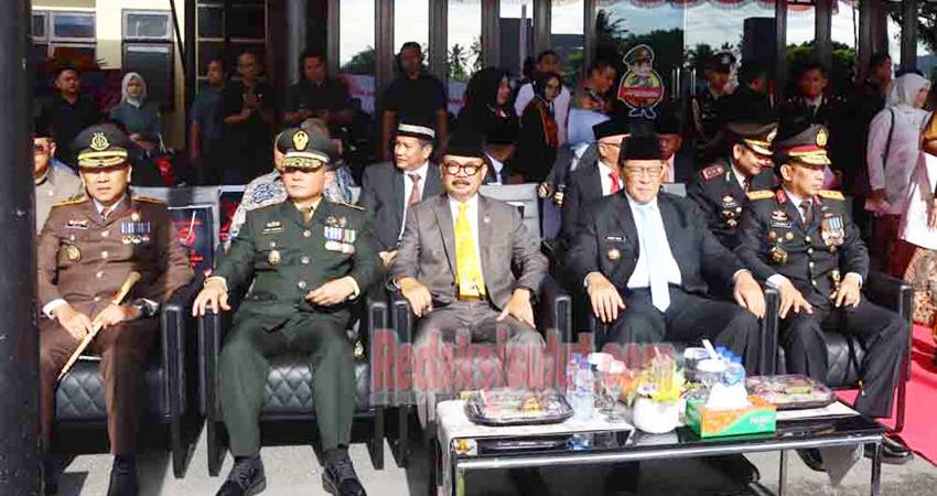 Ketua Deprov Gorontalo Thomas Mopili menghadiri upacara hari Bhayangkara yang digelar di lapangan Mapolda, Selasa (1/7/2025).