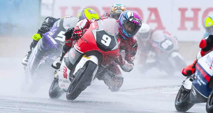 M. Kiandra Ramadhipa yang tampil memukau pada FIM JuniorGP World Championship yang berlangsung di sirkuit Magny-Cours, Prancis pada 5-6 Juli 2025. (foto : dok /ahm)