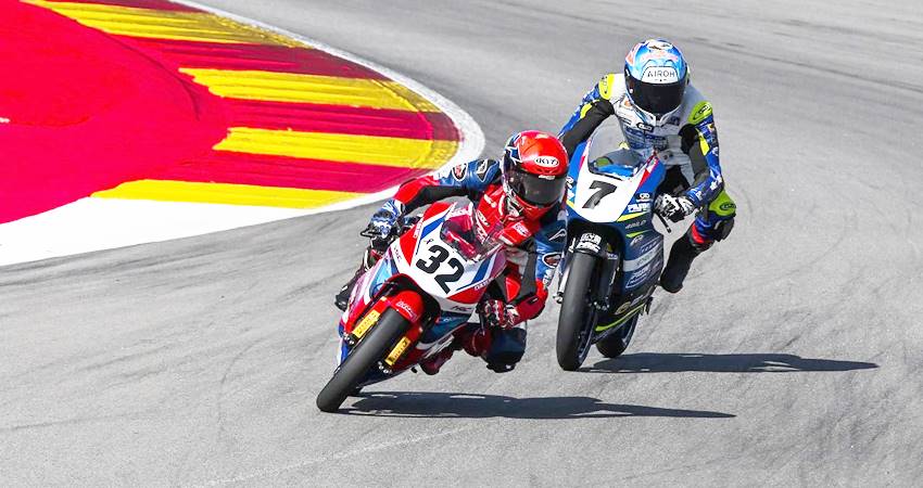 MELAJU KENCANG - Salah satu pebalp binaan Astra Honda Motor menunjukan prestasinya di arena balap internasional, FIM JuniorGP World Championship di sirkuit Motorland Aragon, Spanyol. (foto : dok / ahm)