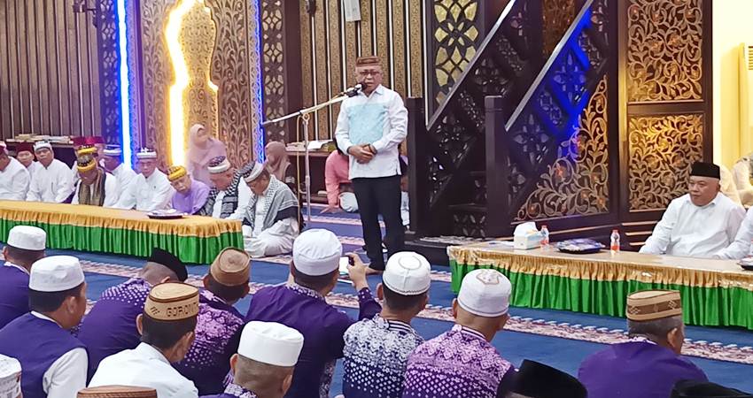 Bupati Gorontalo Sofyan Puhi menyampaikan, ucapan selamat datang kepada seluruh jemaah yang telah menyelesaikan rukun Islam kelima.