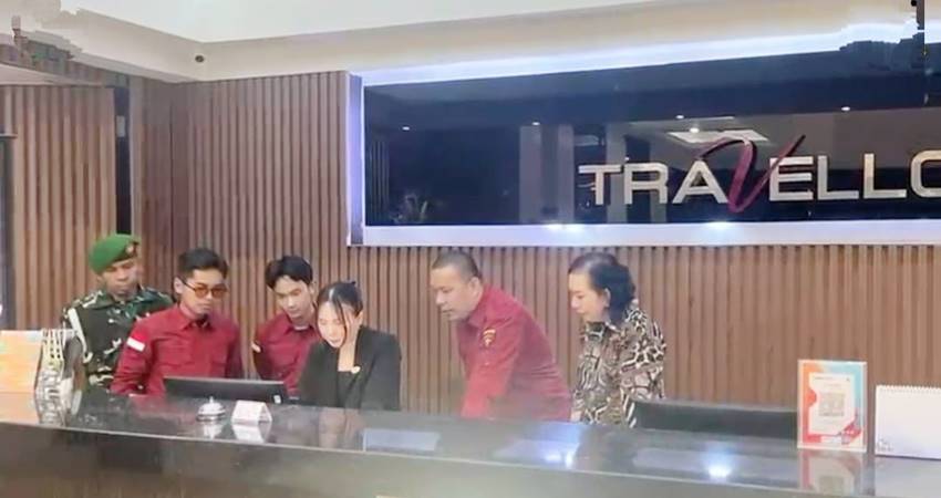 Tim Seksi Intelejen Kejari Boalemo saat menyelidiki dugaan perjaldin Fiktif di salah satu hotel ternama di Kota Manado Sulut.