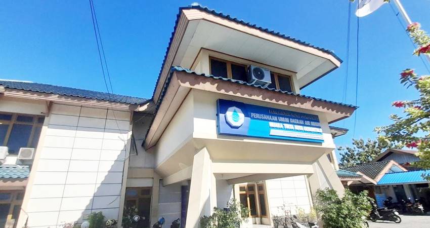 Kantor Perumda Muara Tirta.