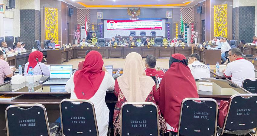 Rapat lanjut pembahasan RPJMD, di Aula I Dekot, Selasa (5/8/2025). (F. Diyanti/Gorontalo Post)
