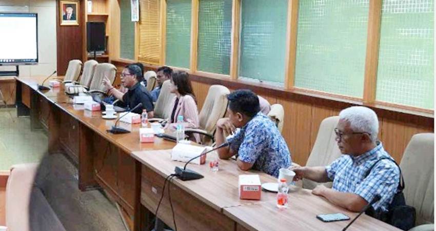 Pansus Sawit Deprov saat berkonsultasi di Kementerian Pertanian, kemarin (13/8).