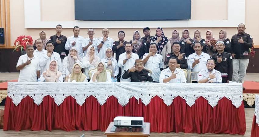 Jajaran OPD yang terlibat dalam program Germas Sapa ketika melakukan foto bersama dengan jajaran BBPOM.