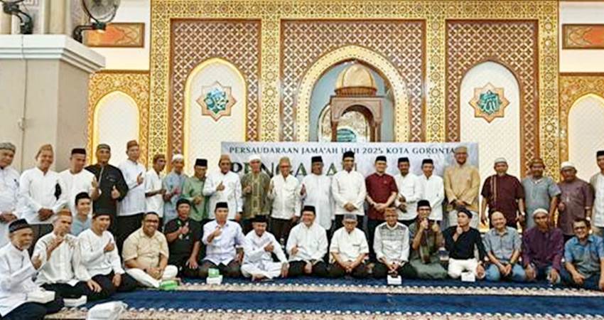 Jemaah haji tahun 2025 asal Kota Gorontalo pada pengajian perdana di Masjid Agung Baiturrahim, Ahad (3/8). (Foto : Istimewa)
