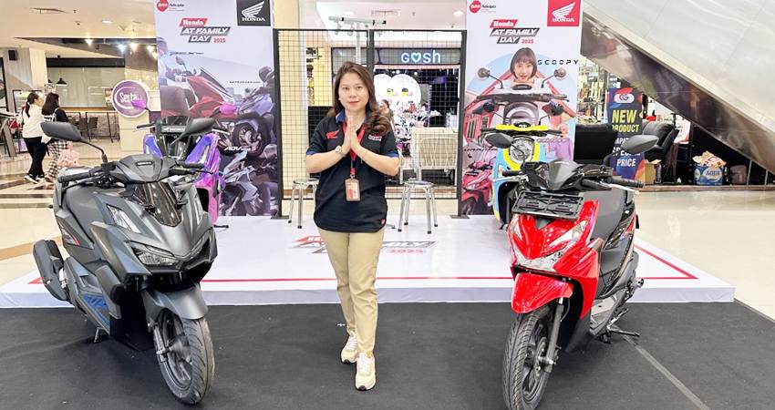PT. Daya Adicipta Wisesa (DAW) menghadirkan pameran rangkaian sepeda motor matik Honda dalam acara Honda AT Family yang digelar di Megamall Manado dari tanggal 11 hingga 17 Agustus 2025. (foto : dok /daw)