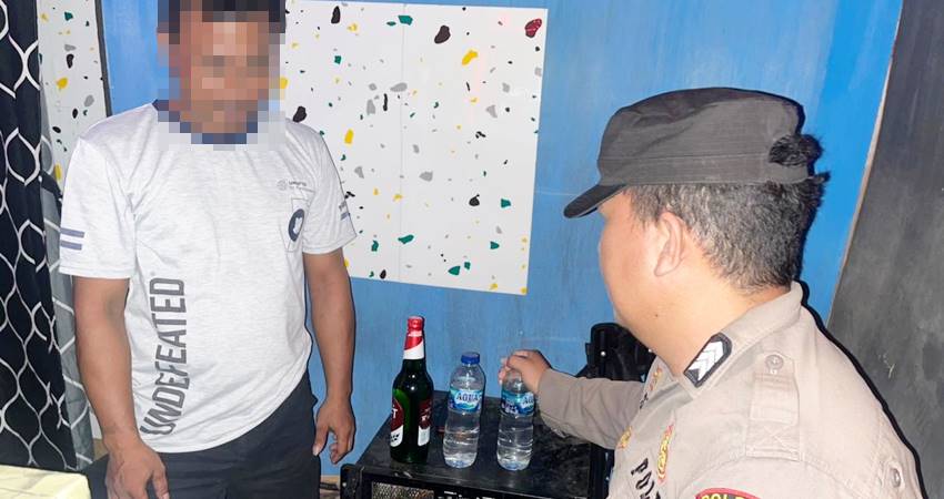 Personel Polsek Paguyaman mendapatkan masih ada masyarakat yang memperjualbelikan minuman keras (Miras).