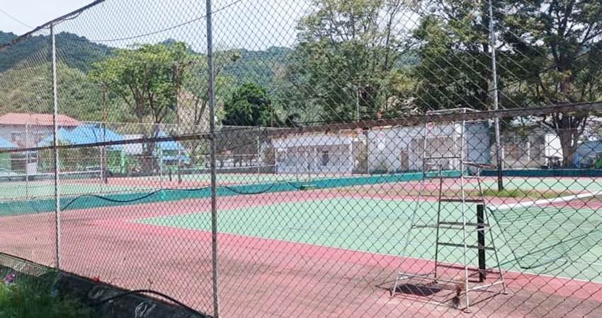 Lapangan Tenis Remaja yang ada di alun-alun Kota Gorontalo bakal dialihkan menjadi Lapangan Padel. (Foto: Kominfo)