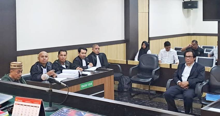 Dr. Efendi Saragih,S.H,M.H yang merupakan ahli pidana dari Kampus Trisakti, Jakarta, dihadirkan oleh kuasa penasehat hukum dalam sidang dugaan penipuan pembangunan SPBE.