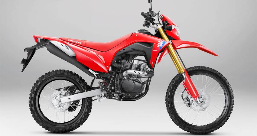 Sepeda motor honda New CRF 150L ditampilkan pada Gaikindo Indonesia International Auto Show (GIIAS) 2025. (foto : dok / AHM)