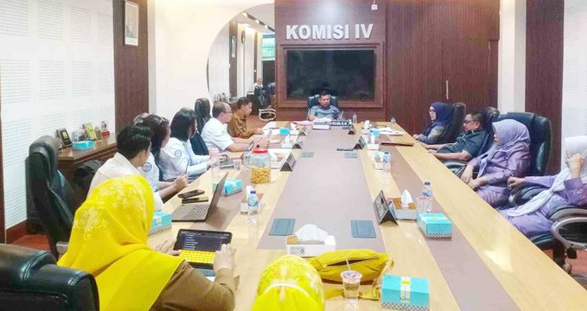 Rapat kerja Komisi IV Deprov Gorontalo dengan Dinas Kesehatan dan BPJS Kesehatan Gorontalo, kemarin (15/9).