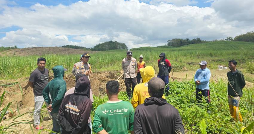 Penertiban tambang emas illegal yang dilakukan Polsek Paguyaman di wilayah hukumnnya, Rabu (3/9/2025).