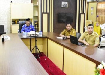 Sekda Kota Gorontalo, Ismail Madjid ketika mengikuti