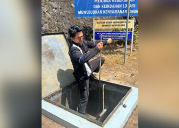 Pertamina melakukan pengecekan kualitas BBM di SPBU yang ada di Manado, Sulawesi Utara, baru-baru ini. (foto : dok / pertamina)