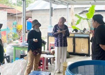 Tim penilai Kementerian Lingkungan Hidup dan Kehutanan ketika melakukan verifikasi lapangan.