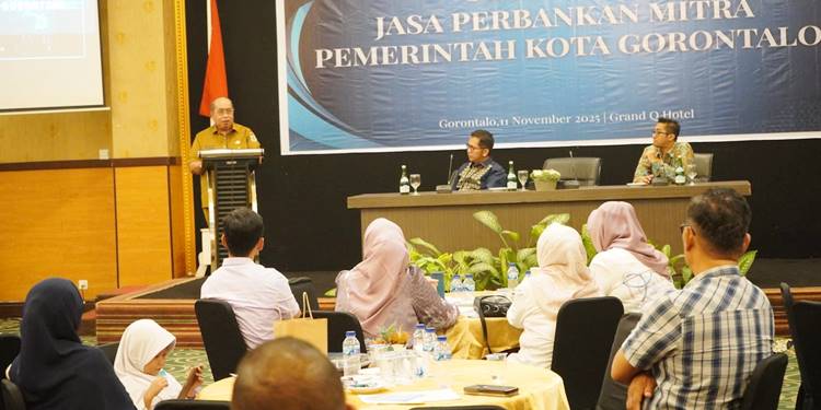 Suasana pelaksanaan kegiatan sosialisasi jasa perbankan bagi mitra Pemerintah Kota Gorontalo dan penguatan kompetensi penyedia PBJ, Selasa (11/11/2025).