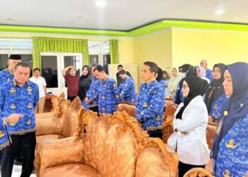 Wakil Wali Kota Gorontalo, Indra Gobel ketika menghadiri pembukaan kegiatan survey verifikasi akreditasi yang dilaksanakan Lembaga Akreditasi Mutu dan Keselamatan Pasien Rumah Sakit (LAM-KPRS) di RSAS, Senin (17/11/2025).