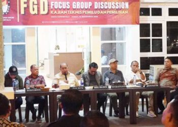 Suasana pelaksanaan FGD kajian teknis Pemilu dan pemilihan yang diselenggarakan KPU Kota Gorontalo di pelataran kantor Wali Kota Gorontalo, Jumat (14/11/2025).