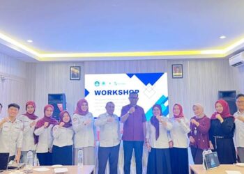 Foto bersama tim Satgas dalam kegiatan workshop penyusunan SOP Satgas. (F. Istimewa)