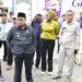 Wali Kota Gorontalo, Adhan Dambea didampingi sejumlah anggota DPRD Kota Gorontalo ketika meninjau pekerjaan proyek Jalan Jenderal Soeprapto, Senin (10/11/2025). (Foto: Prokopim)