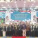 Ketua dan pengurus IDI Provinsi Gorontalo masa bakti 2025-2028 berpose dengan Gubernur Gorontalo, Ketua PB IDI Pusat, dan Kadinkes Gorontalo di Gedung Azlea Convention center Kota Gorontalo, Minggu(02/11/2025). (Foto: Roy/Gorontalo Post)
