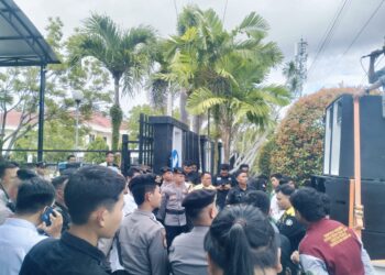 Dugaan Belanja Fiktif di DPRD Boalemo, Massa Demo Kejati Minta Turun Tangan