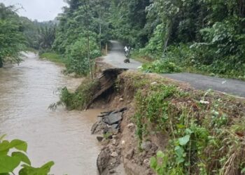 Abrasi, Jalan Akses di Dusun Lalunga Desa Datahu Amblas 