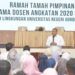 Rektor UNG saat memberikan pembekalan dalam kegiatan ramah tamah. (F. Istimewa)