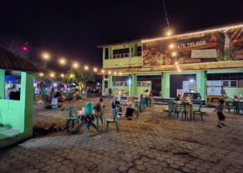 Biaya Terjangkau dan Ramai Pengunjung, Sentra UMKM Sate Telaga Bantu Usaha Kecil