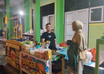 Strategi Rudi Mahmud Jaga Harga Tetap Stabil di Tengah Keramaian Pusat Kuliner Sate Telaga