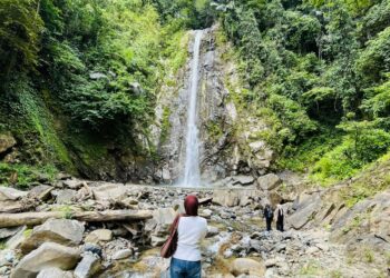 Air Terjun Huila: Surga Tersembunyi yang Butuh Penataan, Sampah jadi Perusak Pemandangan