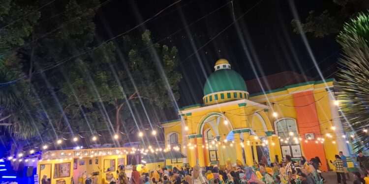 Pasar Murah HUT ke 61 Golkar di Limboto, Warga Dapat Paket Sembako Subsidi Rp60 Ribu